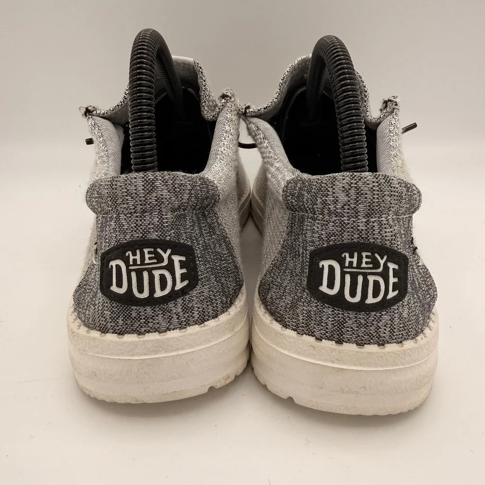 Unisex Wally Youth Stretch Gray White Yin Yang Slip-On Shoes Size J6 (Women's 8)